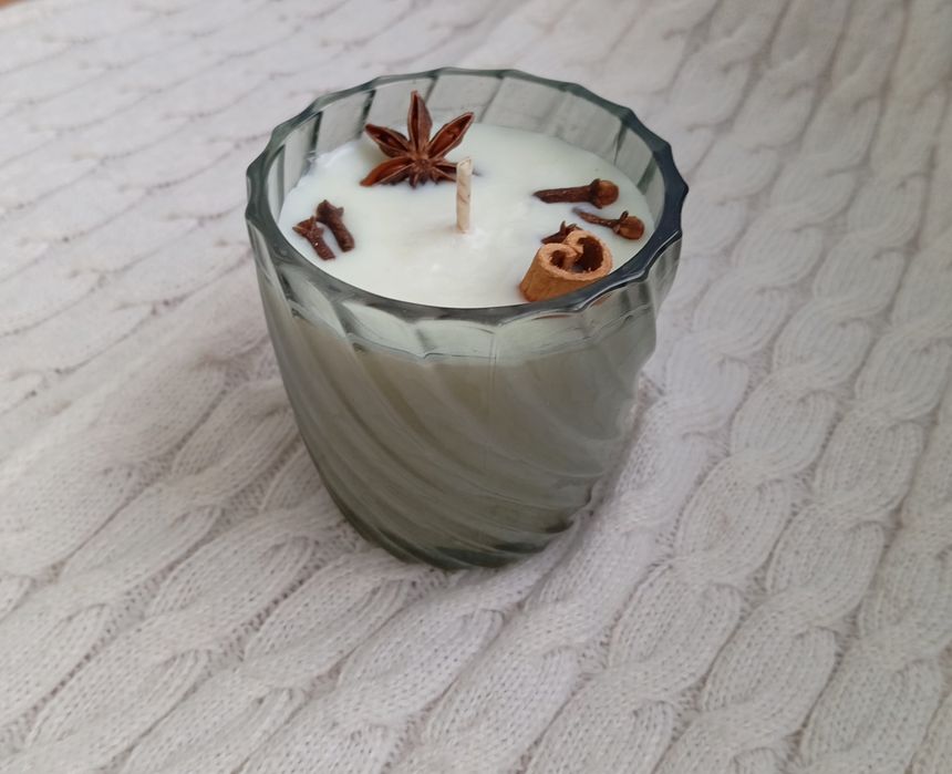 Аромасвічка з соєвого воску