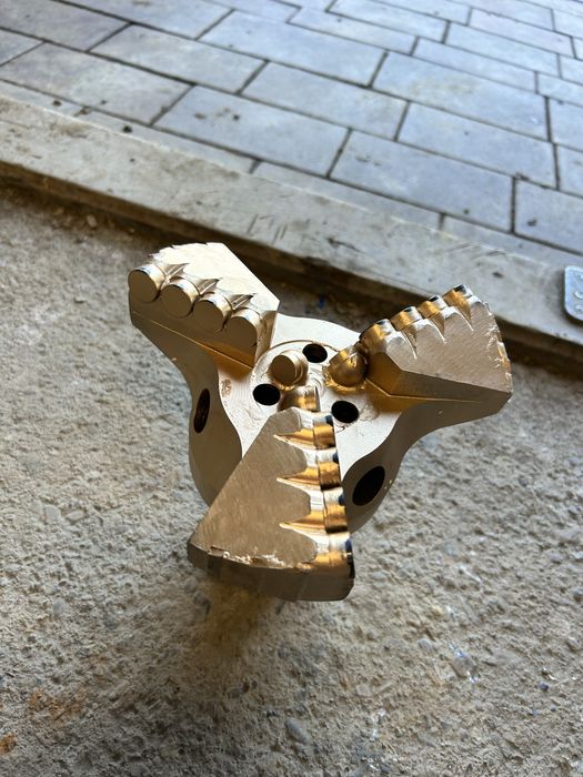 Wiertło Gryzer Bit PDC do studni głębinowych 190mm