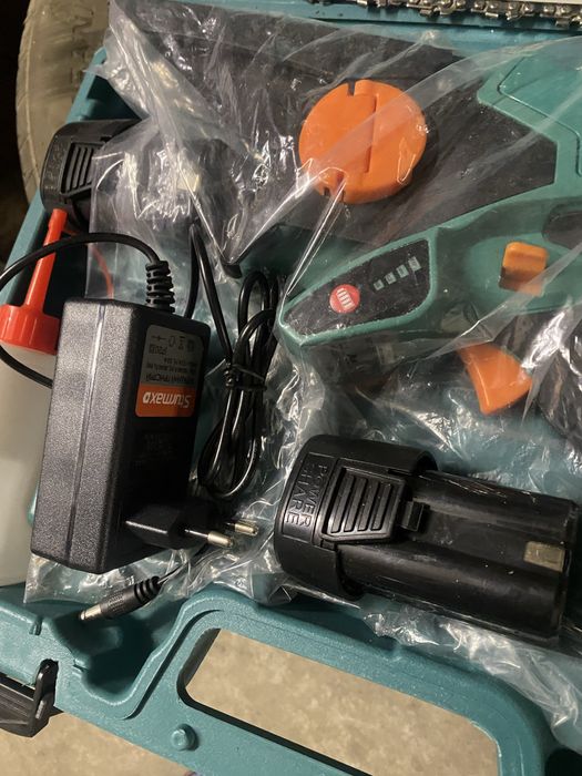 МініПила в кейсі