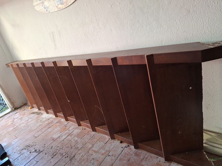 Escada e magno em bom estado
