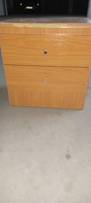 Mesinha de cabeceira