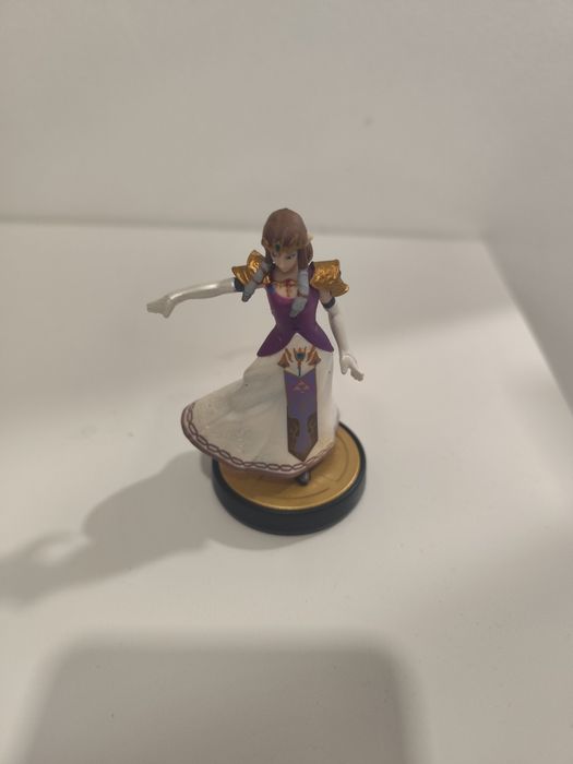 Vendo vários amiibos