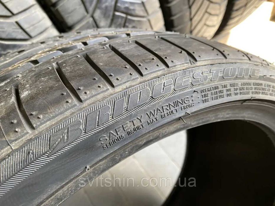 Hові літні шини 255/30R19 Bridgestone Potenza Re050A RFT 2шт