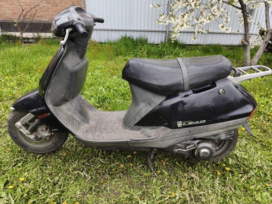 Мопед,скутер Honda lead 90