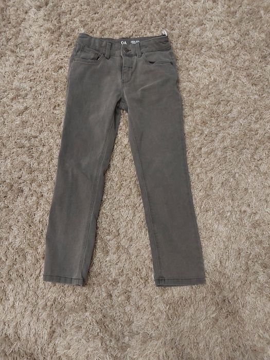 Spodnie jeansy chłopięce, szare firmy C&A, r. 128