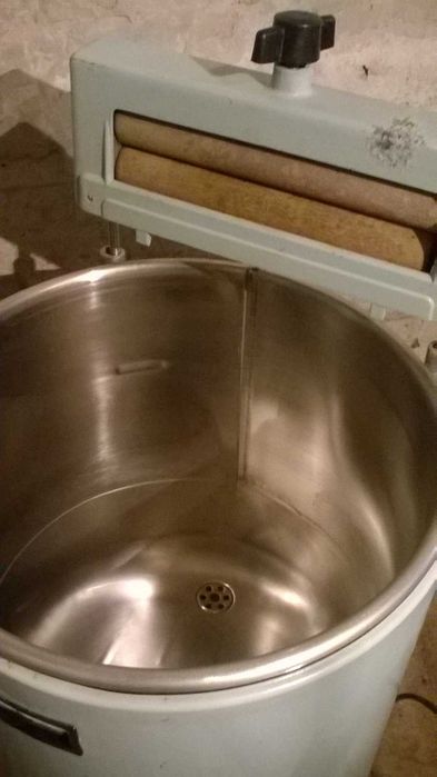 Продам пральну машину радянського виробництва