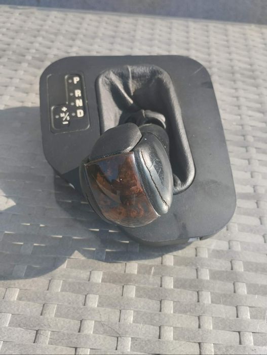 Dźwignia,gałka zmiany biegów BMW E39 automat