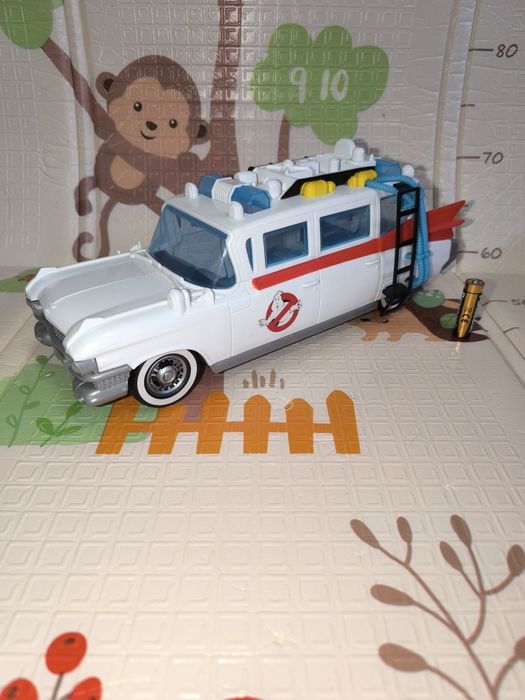 Машинка мисливців за привидами Ghostbusters 2021 Movie Ecto-1