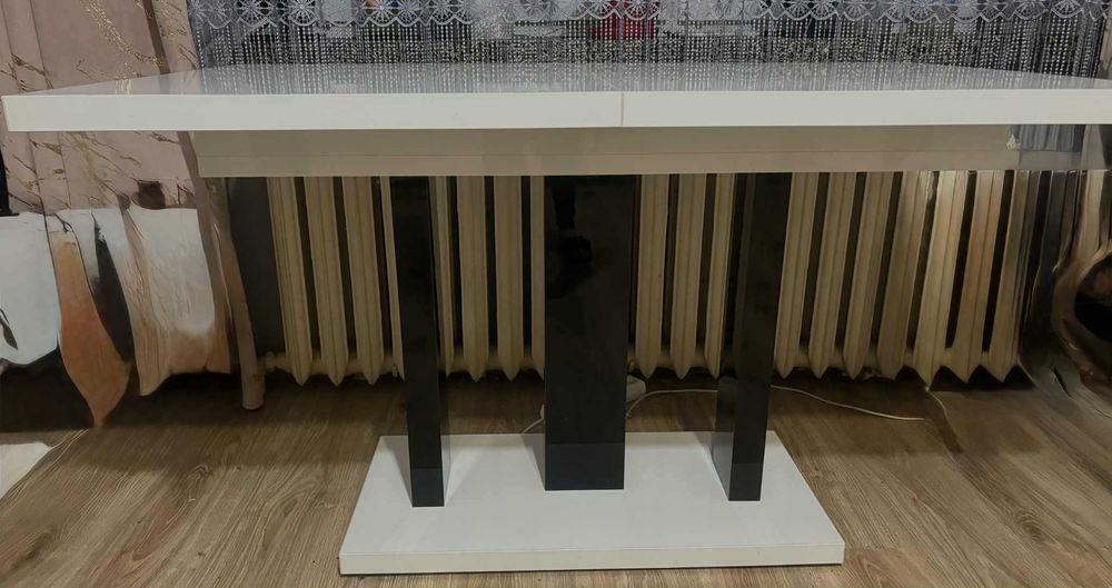 Sprzedam Bialy stół