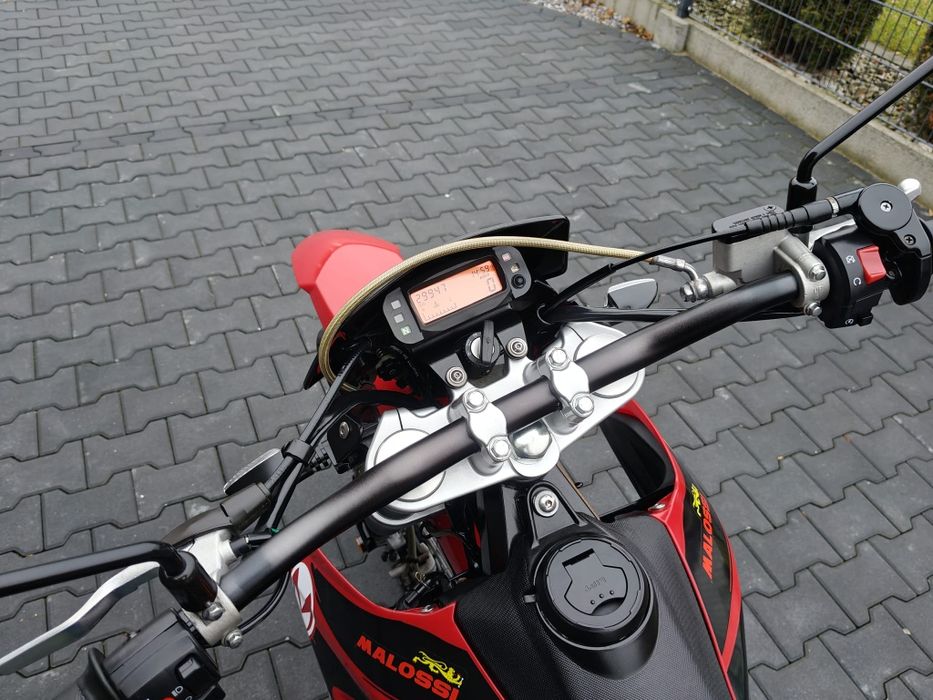 Malaguti XTM 125 cm Raty, Transport
