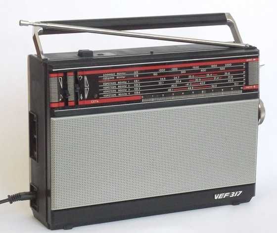 Радиоприемник  VEF - 317 в отличном состоянии