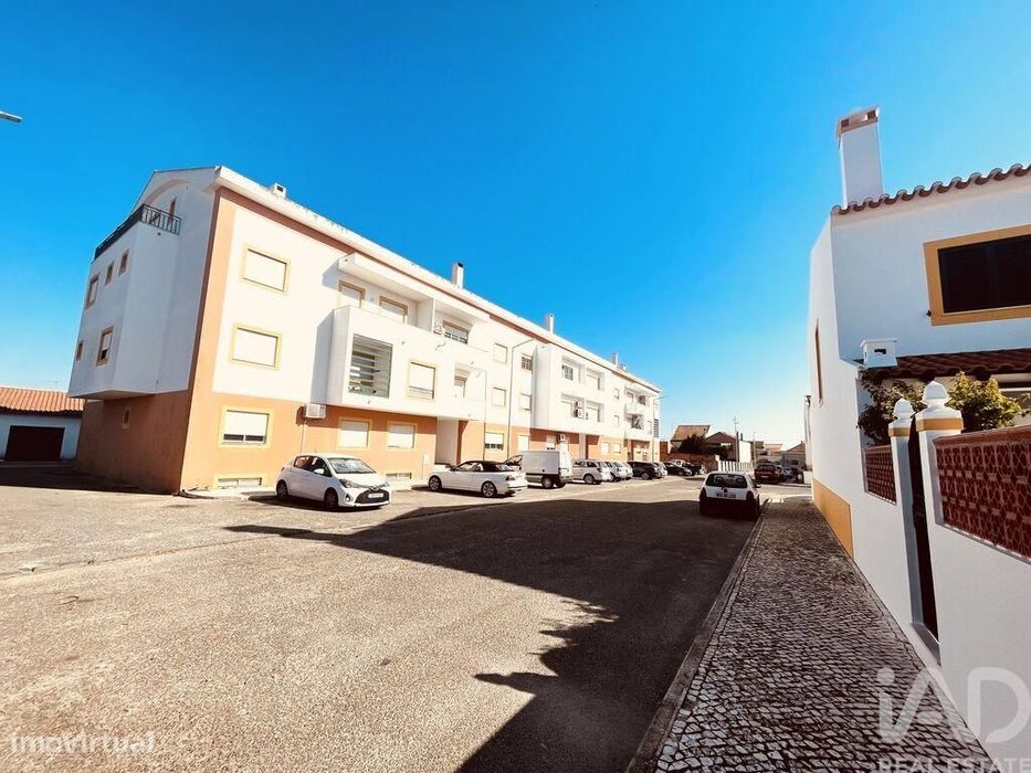 Apartamento T2 em Alpiarça