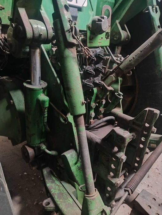 Трактор John Deere 8400 1995