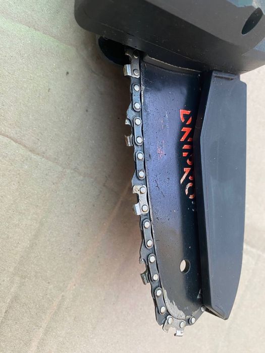 Акумуляторна ланцюгова пила Dnipro-M CS-12