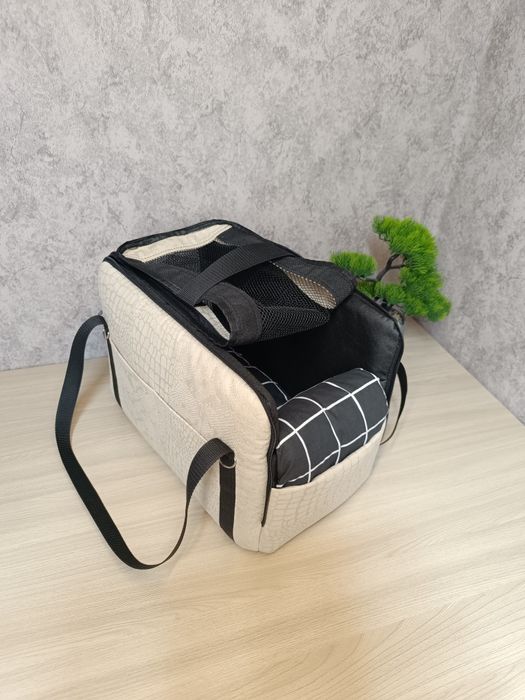 Сумка переноска для собак та котів