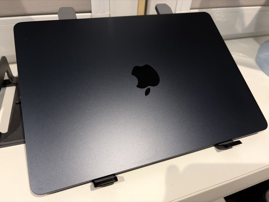 Apple Macbook Air M4 13.6 16/256GB Północ bateria 100% Gwarancja