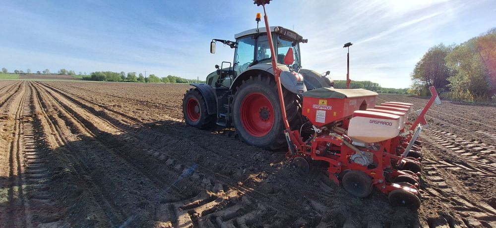 Usługi rolnicze siew kukurydzy GPS, zboż, trawy, uprawa i inne.