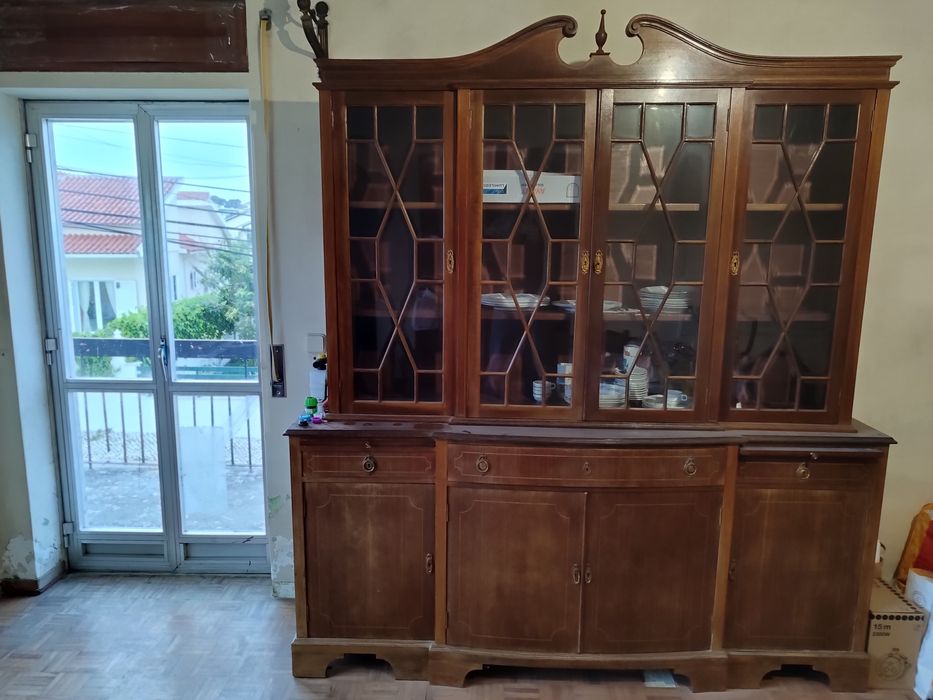 Móvel de sala castanho