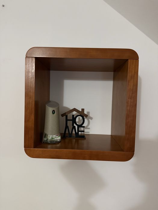 Conjunto de moveis  em madeira de cerejeira