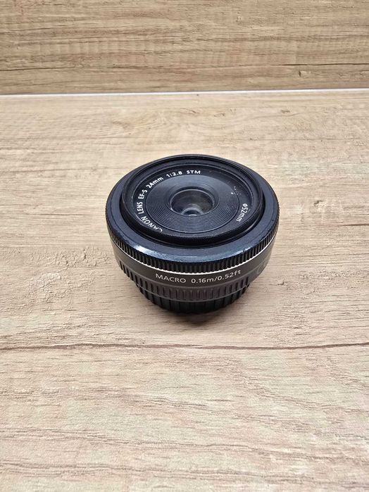 Obiektyw Canon 24mm f/2.8 EF-S IDEALNY