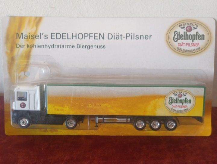 Camião renault 1:64