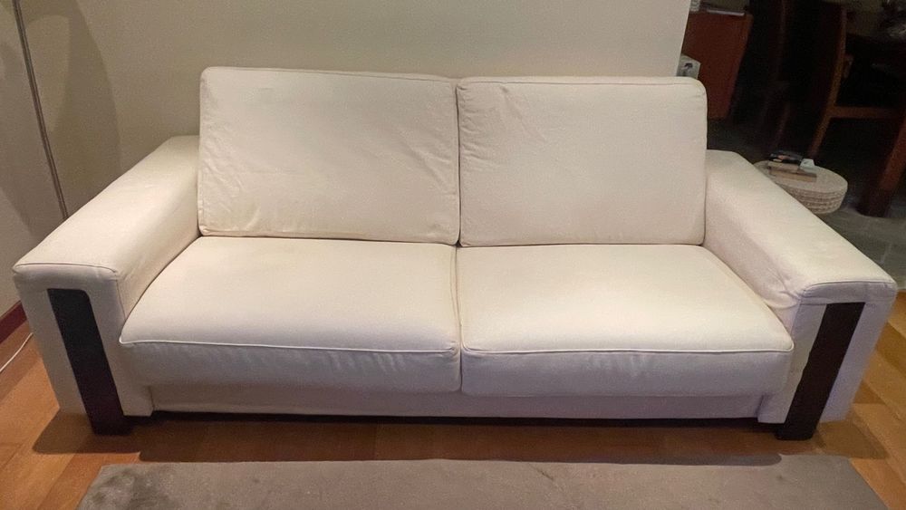 Vendo 2 sofás usados em bom estado