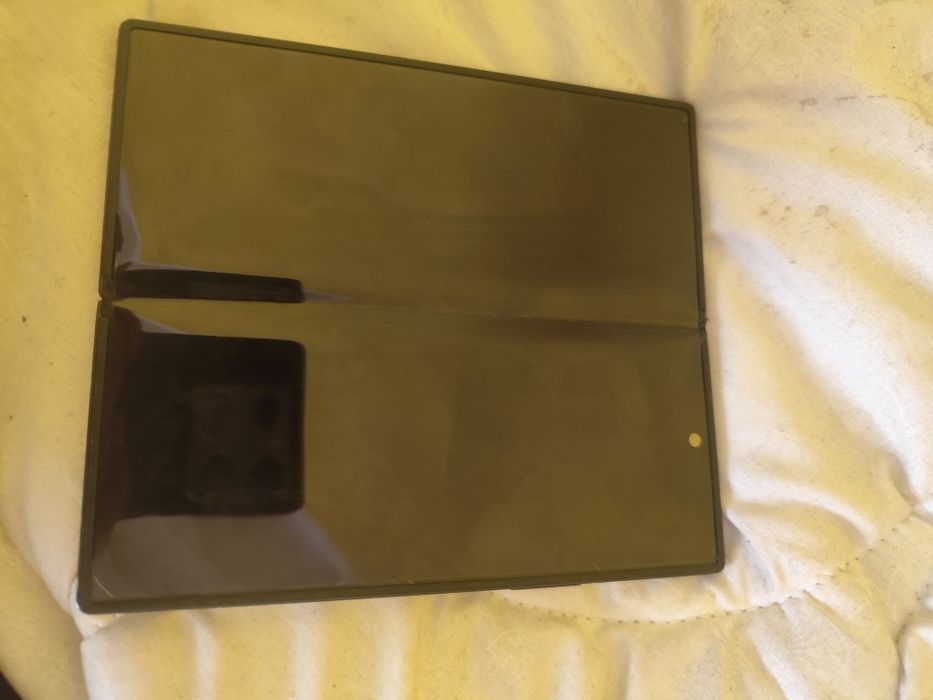 Samsung z fold 6 uszkodzone oba wyświetlacze