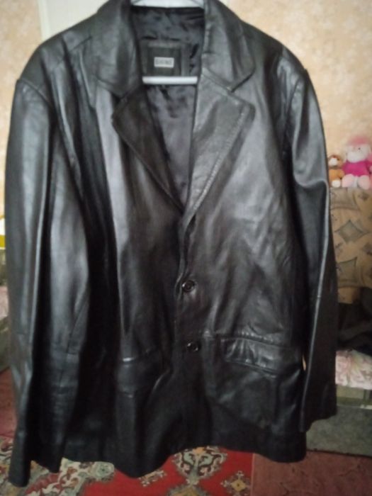 Кожаный мужской пиджак осень весна а отличном состоянии