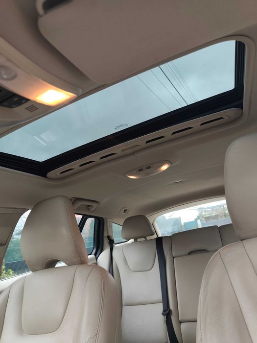 Volvo V60 Plug-in Hybrid D6 Summum - Com Teto de Abrir