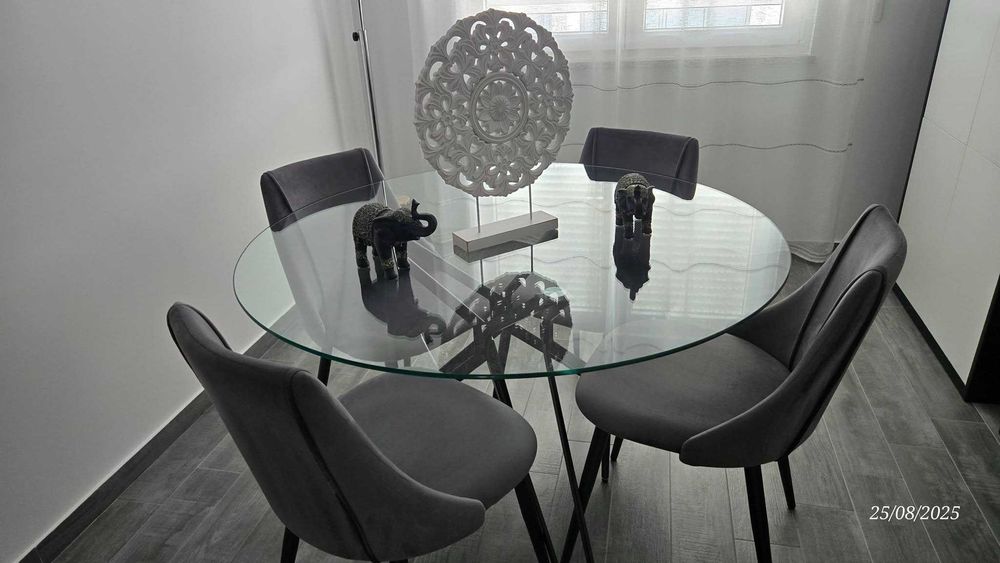 Mesa Sala de jantar/cozinha