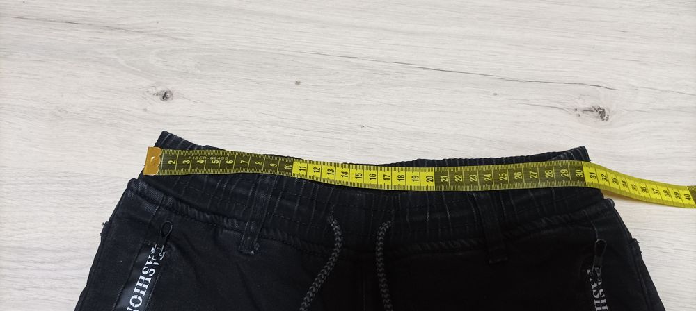 Зимові теплі джинси на хлопчика на зріст 164 см. на флісі