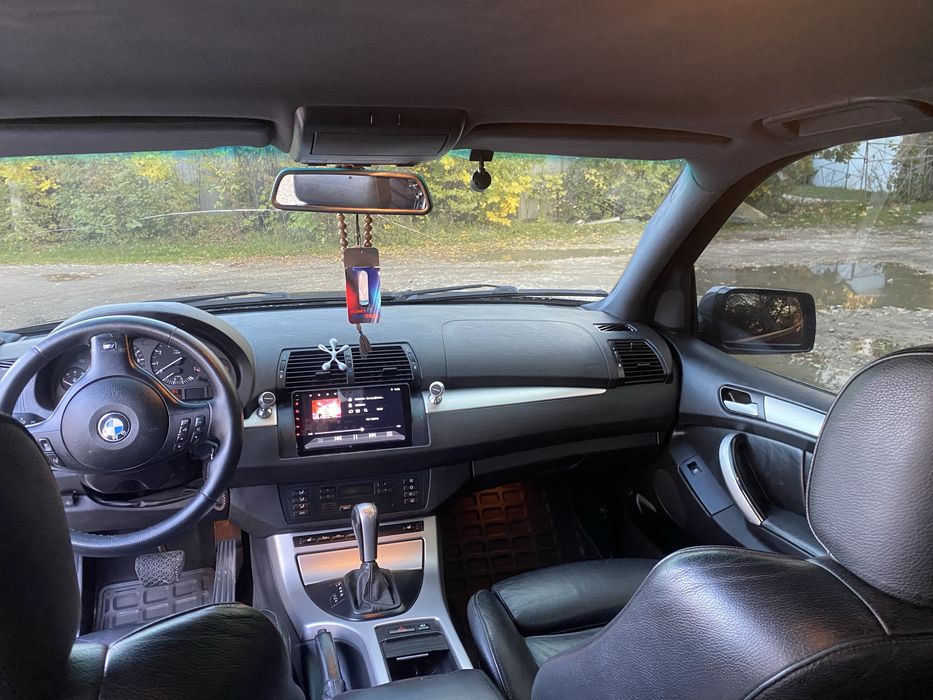 BMW X5 E53.