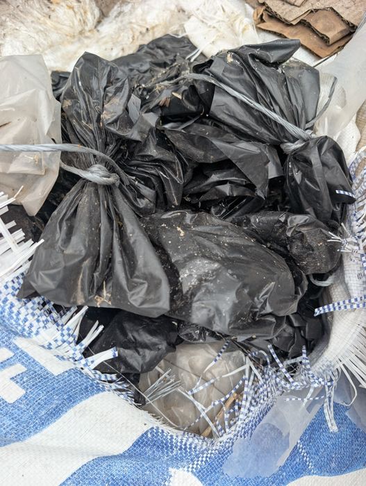 Вторсировина. Поліетилен. Макулатура