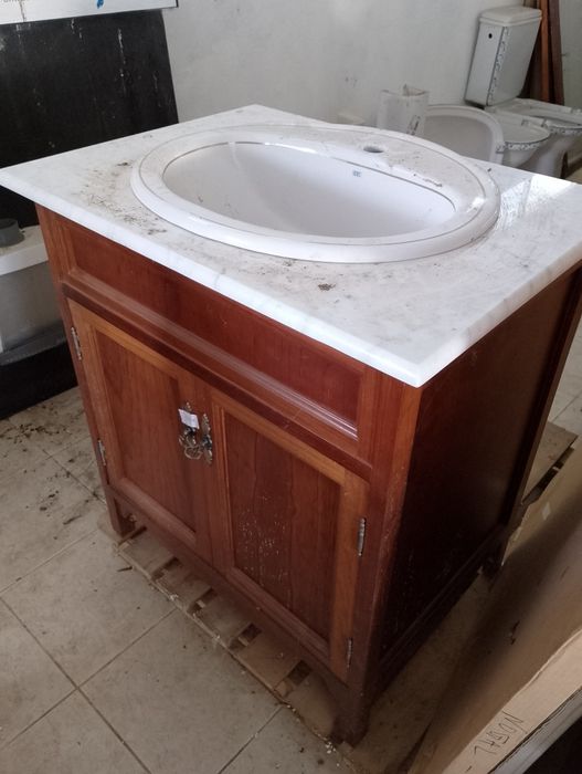 Móveis Antigos para recuperar 100€ cada