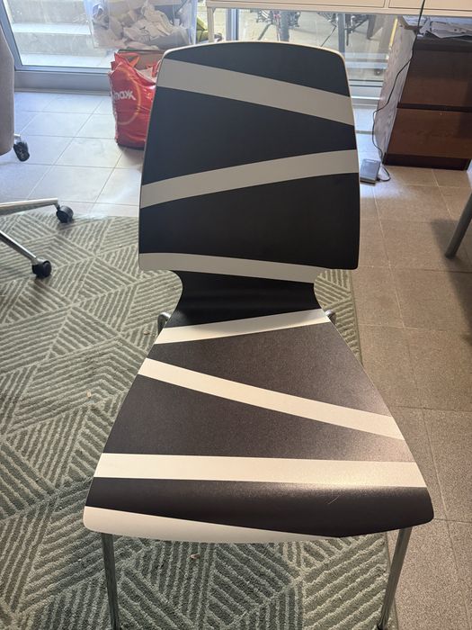 4x Cadeiras IKEA preto e branco - de cozinha - em excelente estado