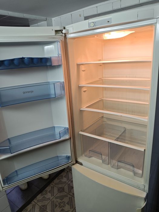 Lodówka Gorenje 180 cm