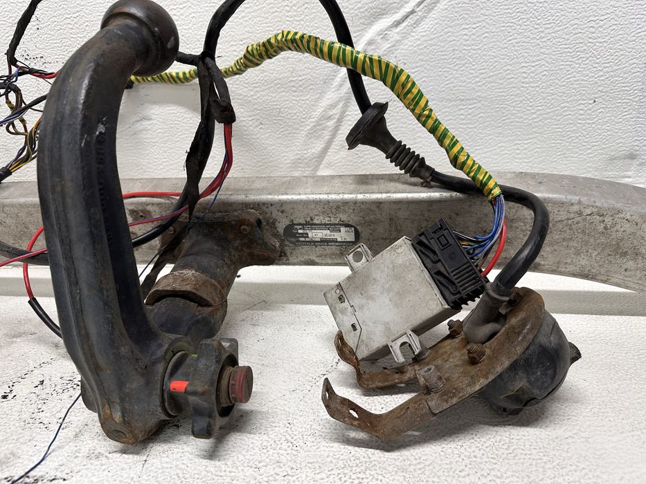 Hak Holowniczy Moduł Instalacji BMW E39 Kombi