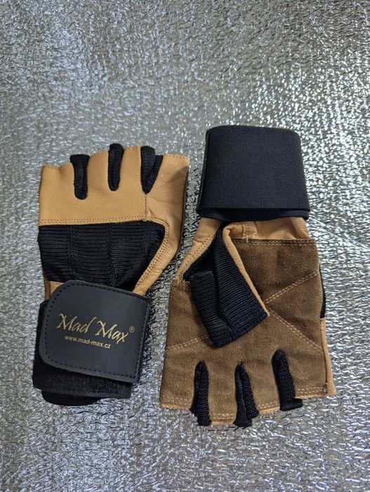 Рукавички MadMax для занять спортом