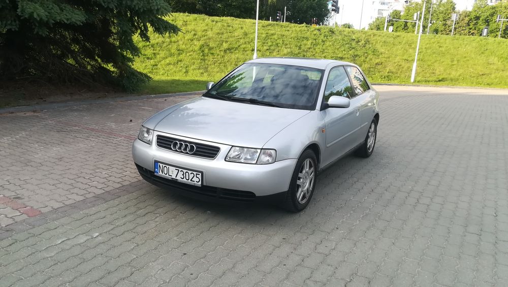 Sprzedam Audi A4 1.9 TDI dobry motor auto z hakiem