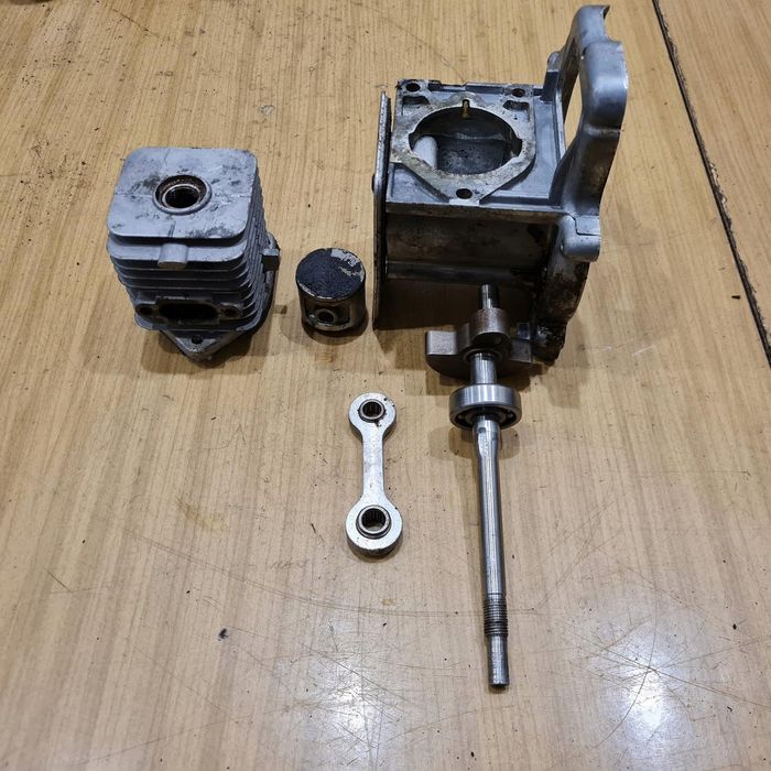 Shark At3342 Cylinder Tłok Korbowód Wał Karter Komplet