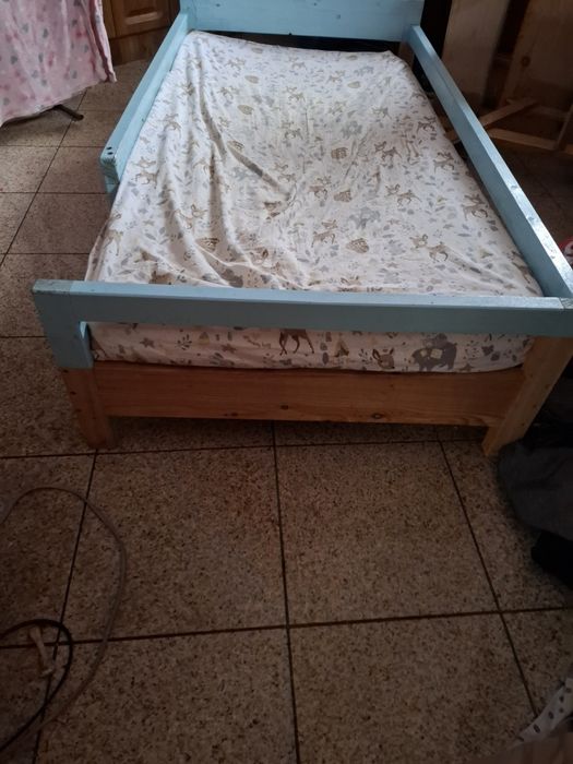 Łóżko dla dziewczynki i dla chłopca