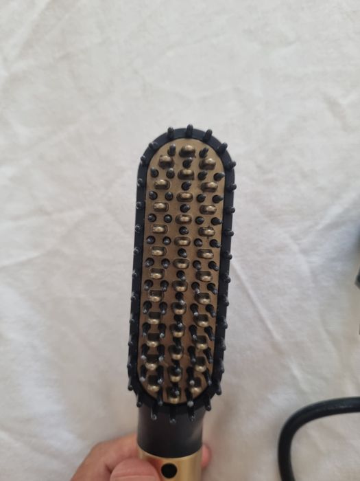 Alisador de Barba ou Cabelo