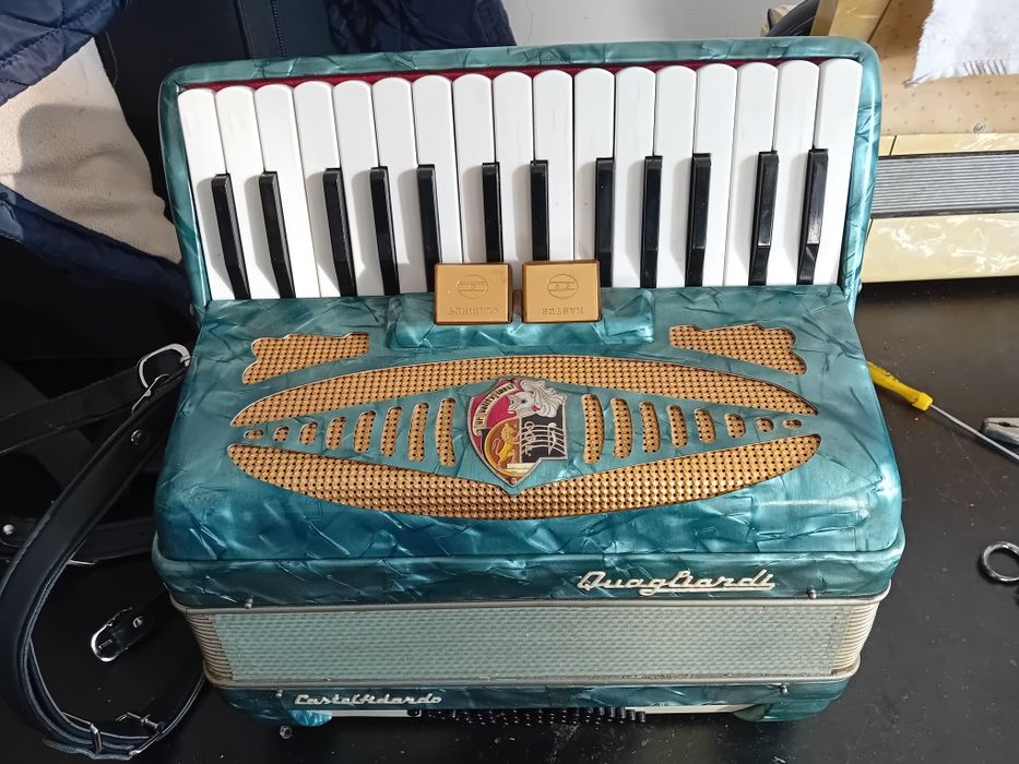 Acordeon marca Quagliardi