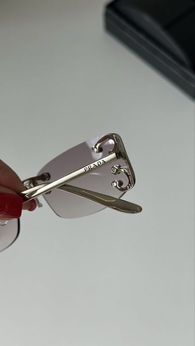 Okulary przeciwsłoneczne Prada