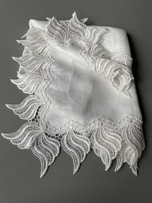 Bieznik obrus serweta 100x50 biały azur gipiura  haft