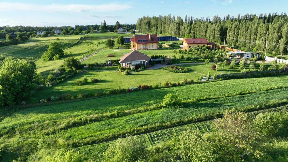 Продаж будинку Преміум-класу в ближньому передмісті!