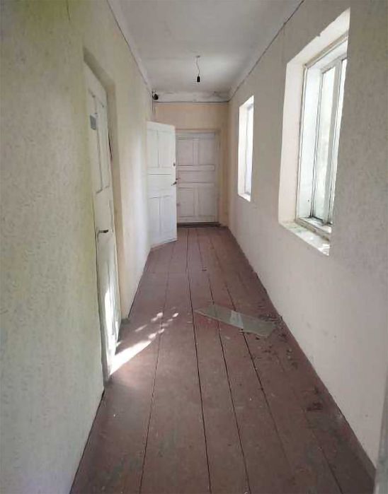 Нежитлова будівля, площею 188,7 кв.м у Івано-Франківській обл.