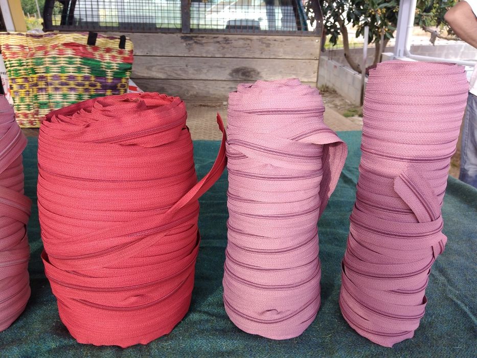 Rolos de fechos  para costura