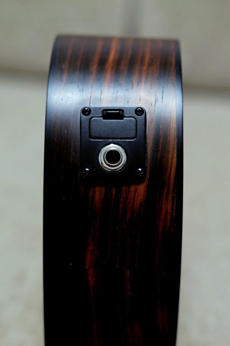 Укулеле Коцерт Flight DUC460CEQAMARA