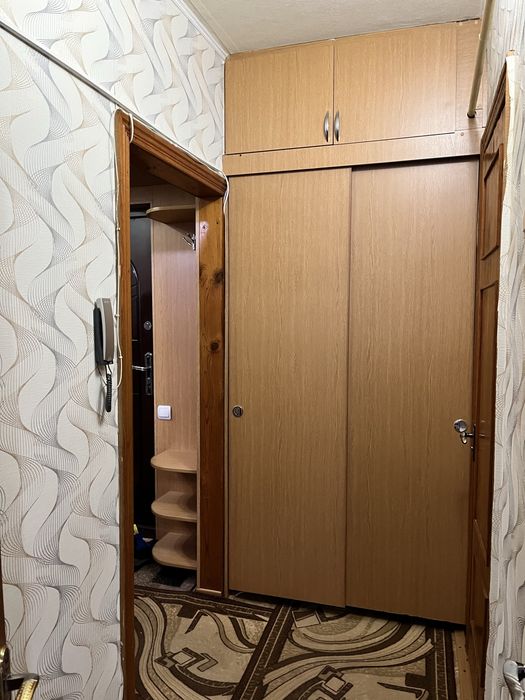 Продам 2 к кв  з меблями та технікою